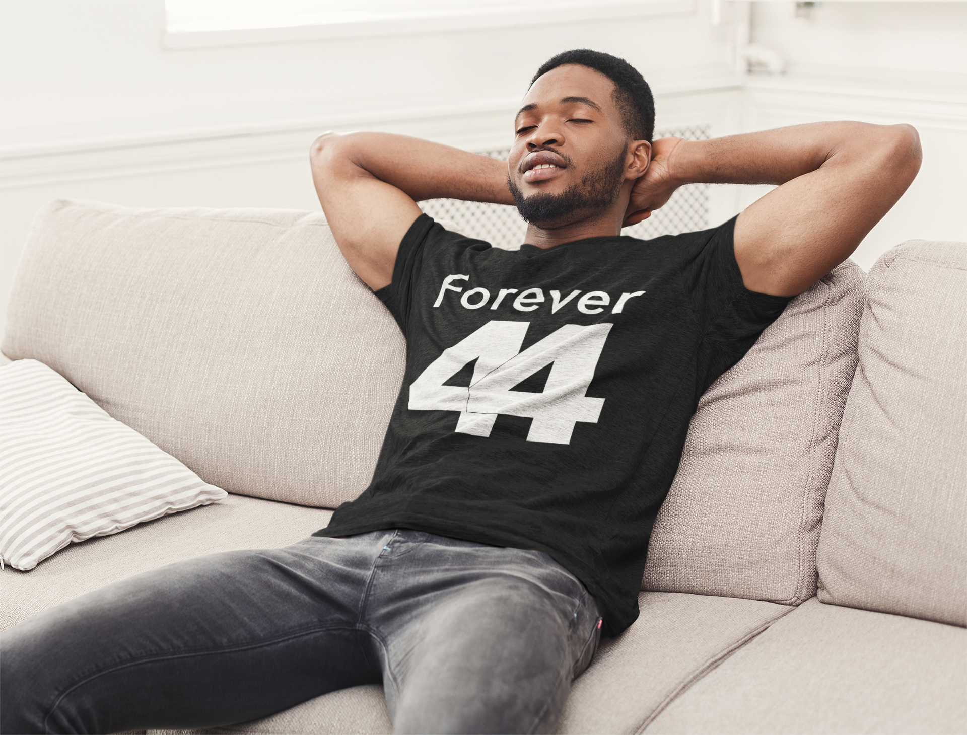 Limited Edition Forever 44 T-Shirt - Black Love Boutique